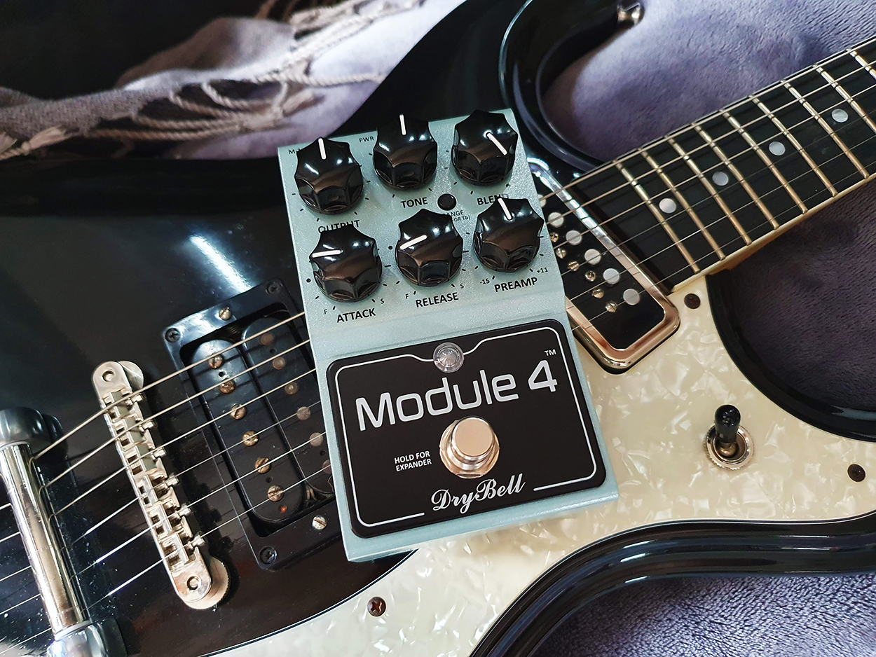 DryBell Module 4 pedal placed on a Rocket Reducer guitar, custom-built for Kruno by luthier Miro Kale.