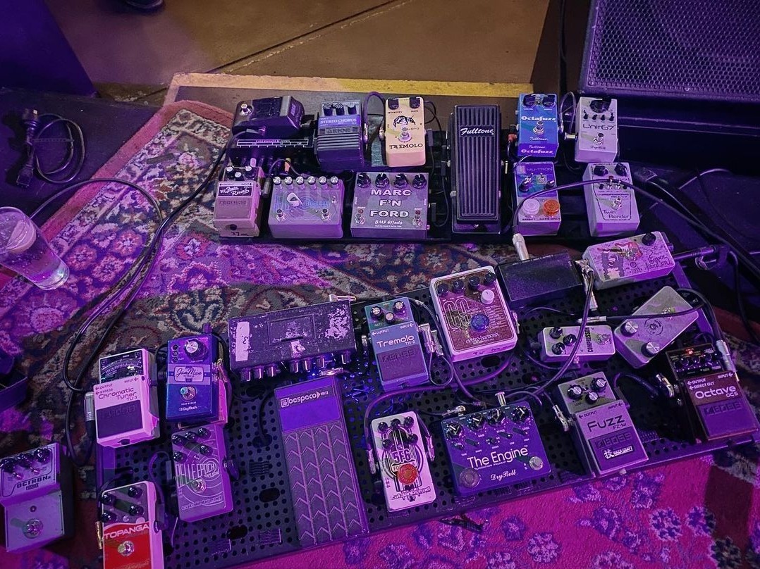 Gwyn Ashton’s pedalboard featuring DryBell Unit67 and The Engine
