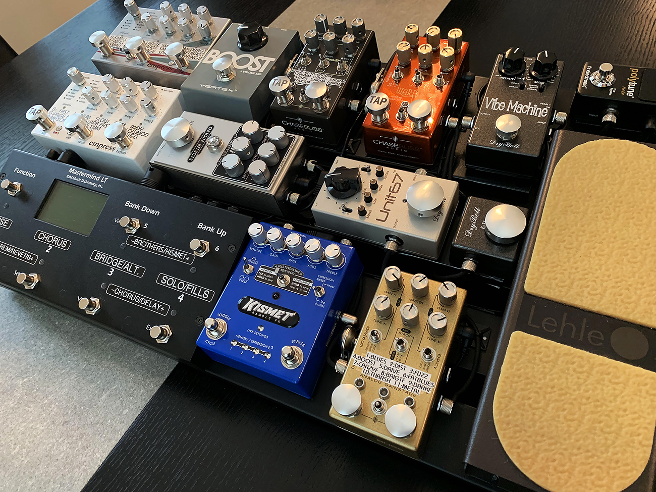 Jacob Petersen’s pedalboard featuring DryBell Unit67 & Vibe Machine V-2