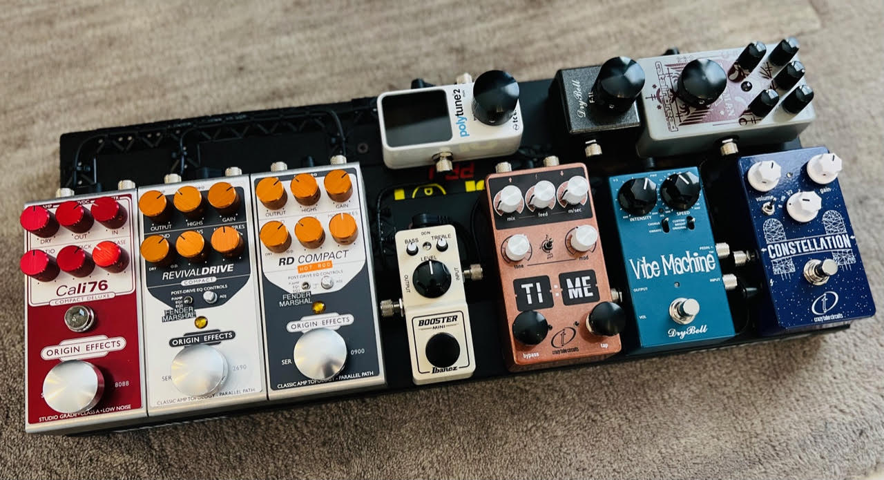 Jacob Petersen’s pedalboard featuring DryBell Vibe Machine V-3