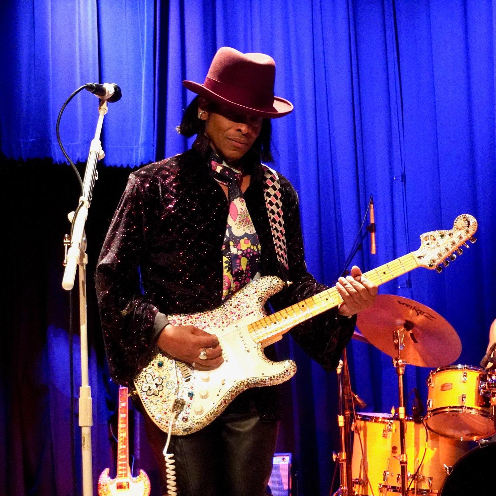 Jesse Johnson - Long-time user of the DryBell Vibe Machine.