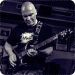 Johan Kriig Aavitsland, guitar player, expressing satisfaction with The Engine pedal in his testimonial.
