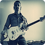 Kelly Spradley, guitar player, expressing satisfaction with DryBell Vibe Machine pedal in his testimonial.