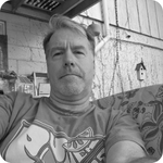 Lafayette Gwin, guitar player from the USA, expressing satisfaction with DryBell pedals in his testimonial.